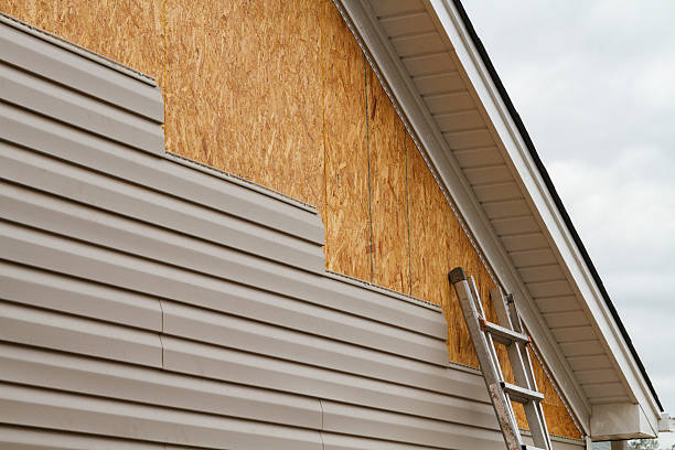 Professional Wood Siding technician working in Tyrone, GA